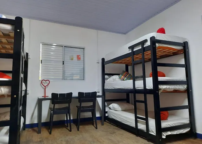 Vilarejo Hostel Pinheiros Guest House